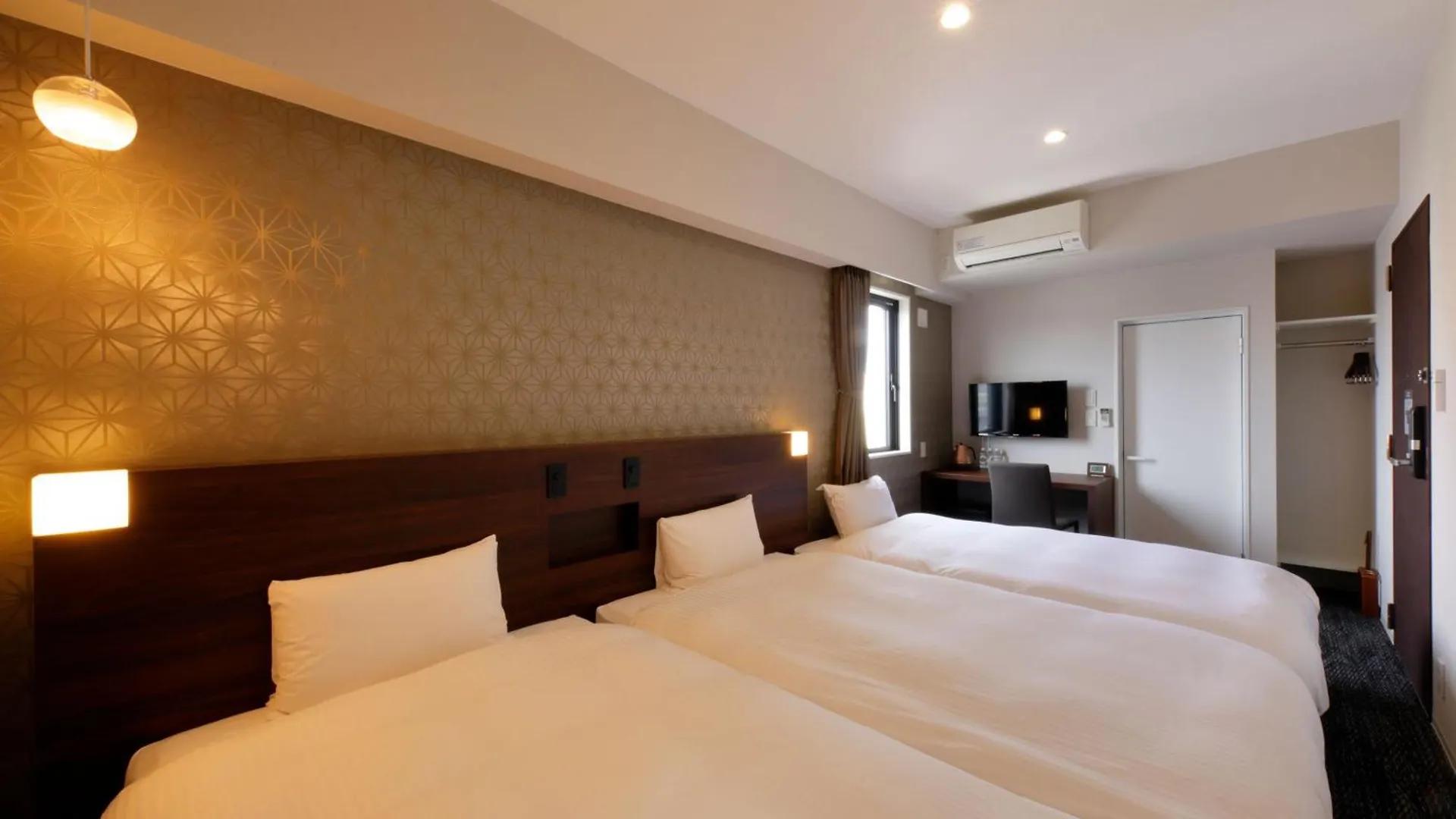 Smart Place Inn Kyoto Shijo Omiya East